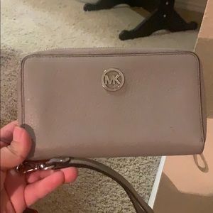 Michael Kors Wristlet Wallet